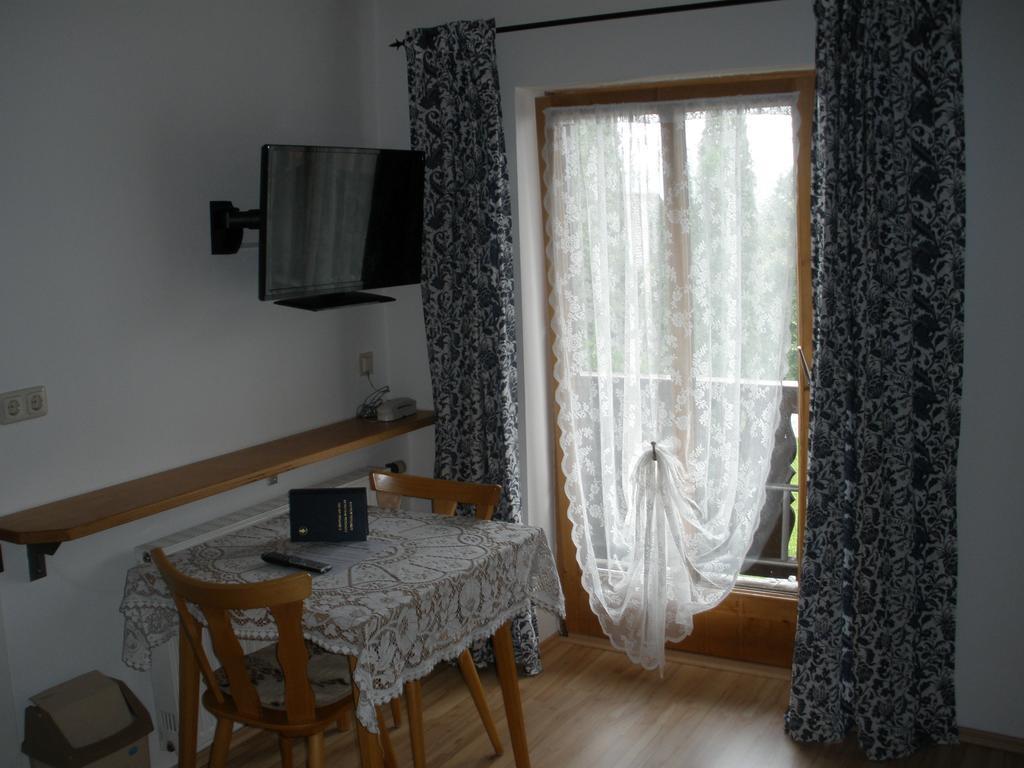 Alpengasthof Zur Loisach Hotel Grossweil Bilik gambar