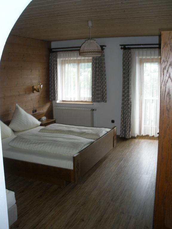 Alpengasthof Zur Loisach Hotel Grossweil Bilik gambar