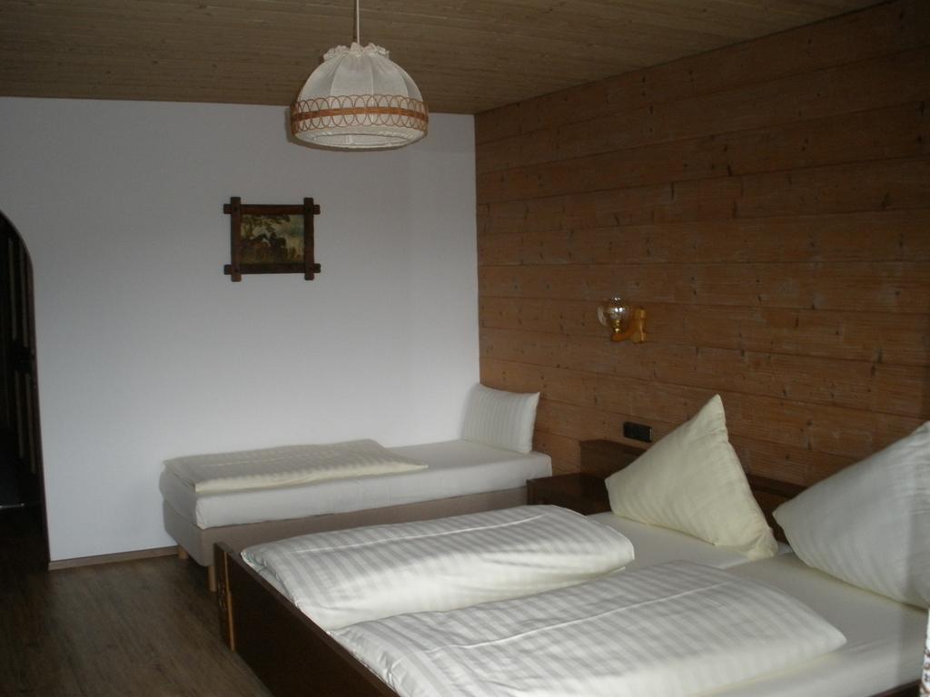 Alpengasthof Zur Loisach Hotel Grossweil Bilik gambar
