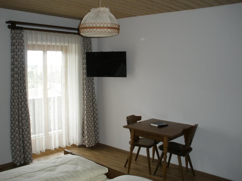 Alpengasthof Zur Loisach Hotel Grossweil Bilik gambar