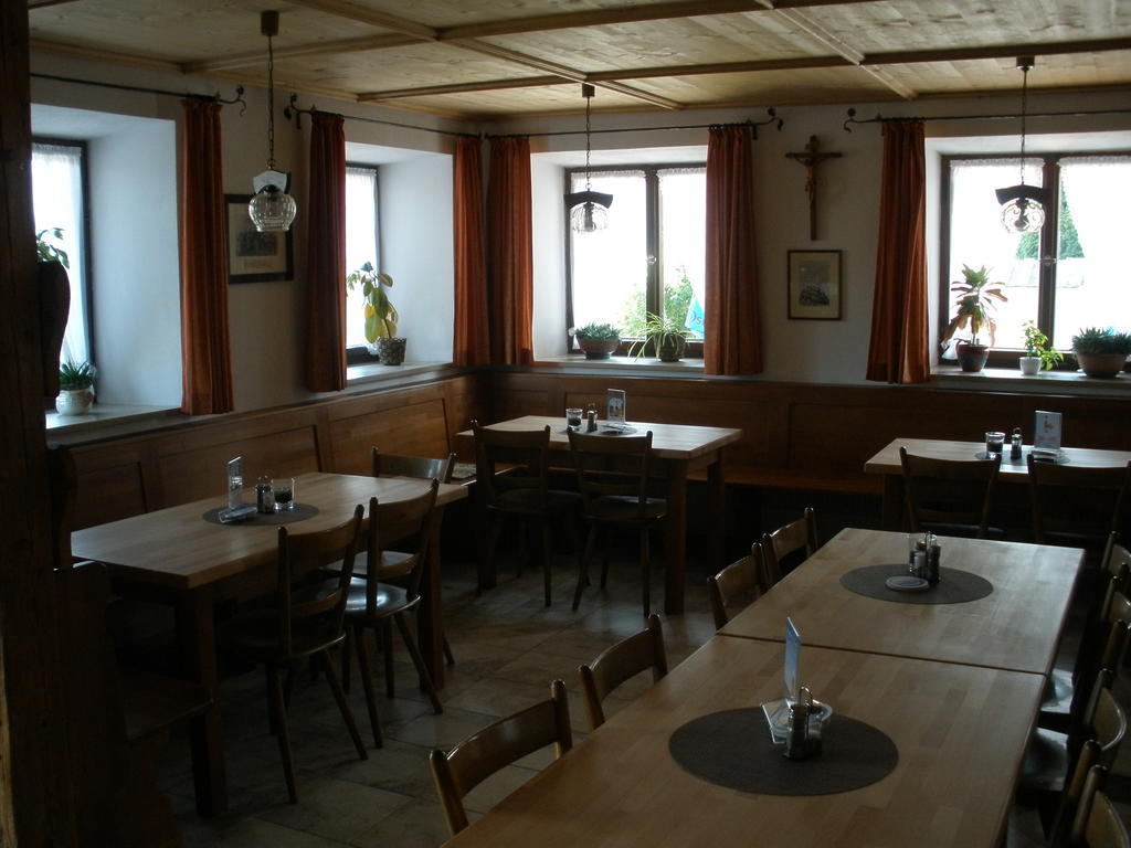 Alpengasthof Zur Loisach Hotel Grossweil Luaran gambar