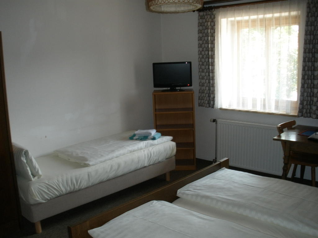 Alpengasthof Zur Loisach Hotel Grossweil Bilik gambar